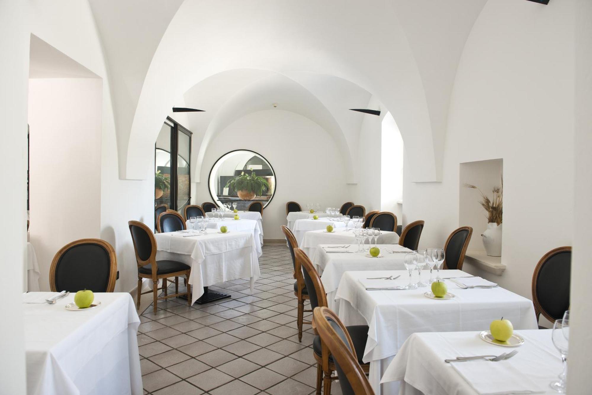 Grand Hotel Masseria Santa Lucia 오스투니 외부 사진