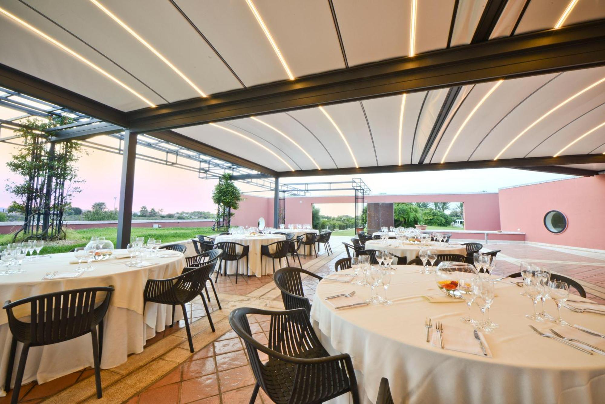 Grand Hotel Masseria Santa Lucia 오스투니 외부 사진