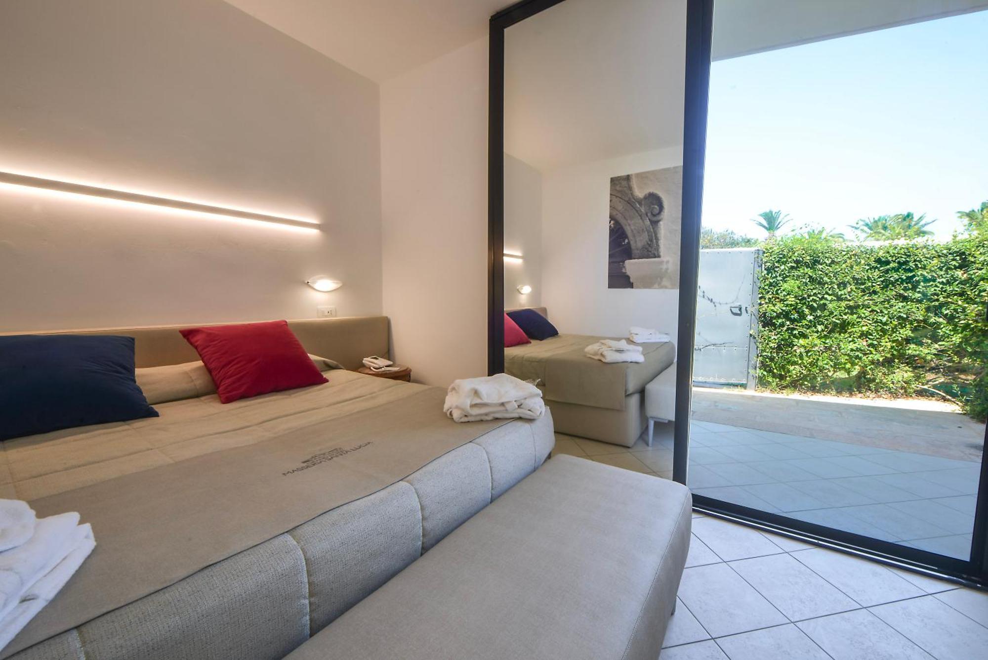 Grand Hotel Masseria Santa Lucia 오스투니 외부 사진