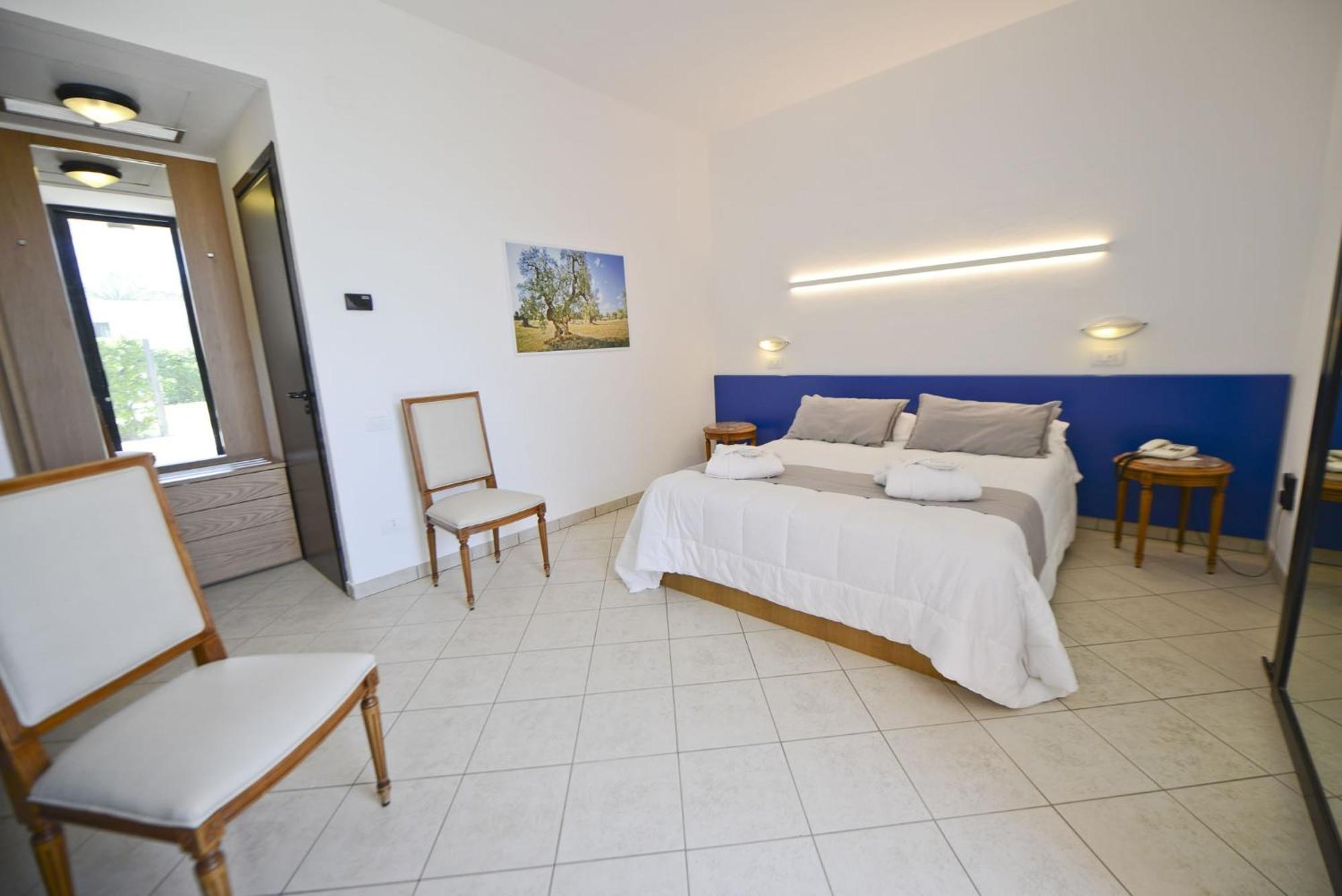Grand Hotel Masseria Santa Lucia 오스투니 외부 사진
